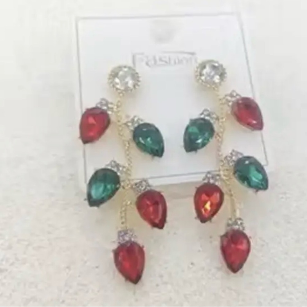 Elegant Red and Green Drop Earrings c